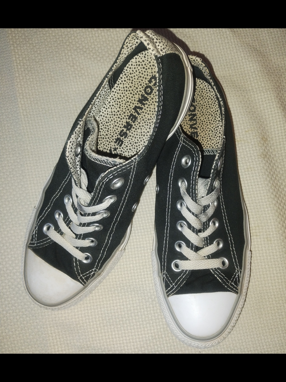 Converse Women's Size 8 Double Tongue Ox